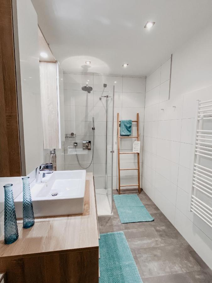 Lake View Apartment Seecorso Velden am Woerthersee Luaran gambar
