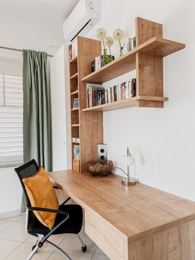 Lake View Apartment Seecorso Velden am Woerthersee Luaran gambar