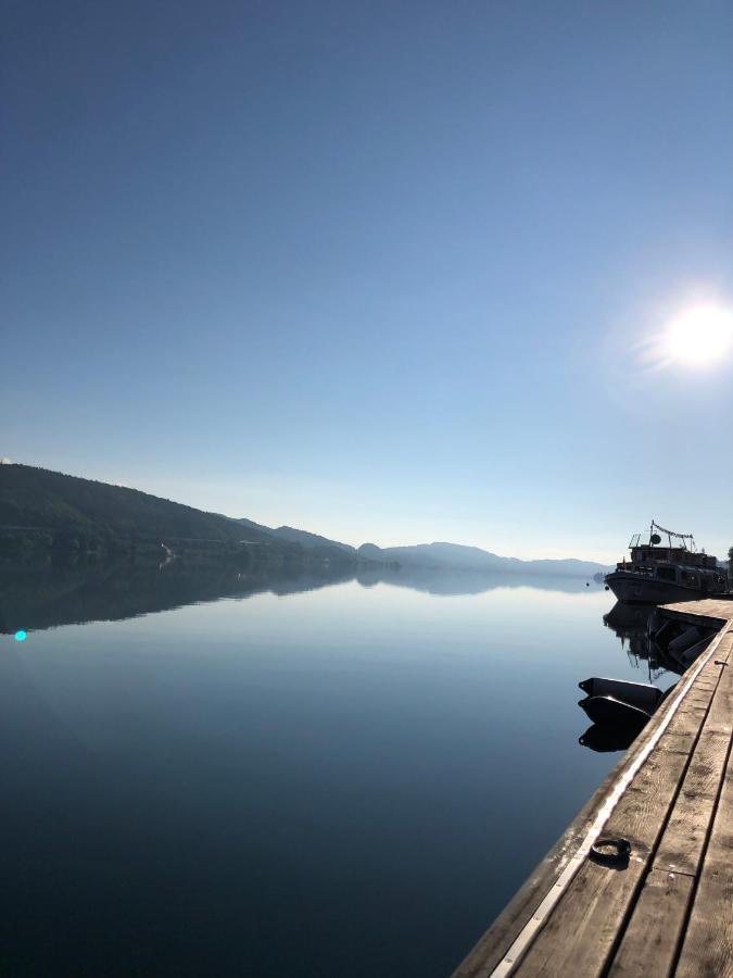 Lake View Apartment Seecorso Velden am Woerthersee Luaran gambar